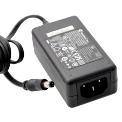 Zasilacz ZI 9V/1A        2,5/5,5 Desktop OEM (GlobTek)-Zasilacze i Transformatory