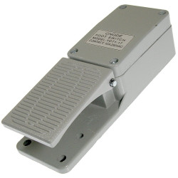 Przełącznik pedał PN-17 10A 250V nożny bez osłony  ON-(ON) YDT1-17-Podzespoły Elektroniczne